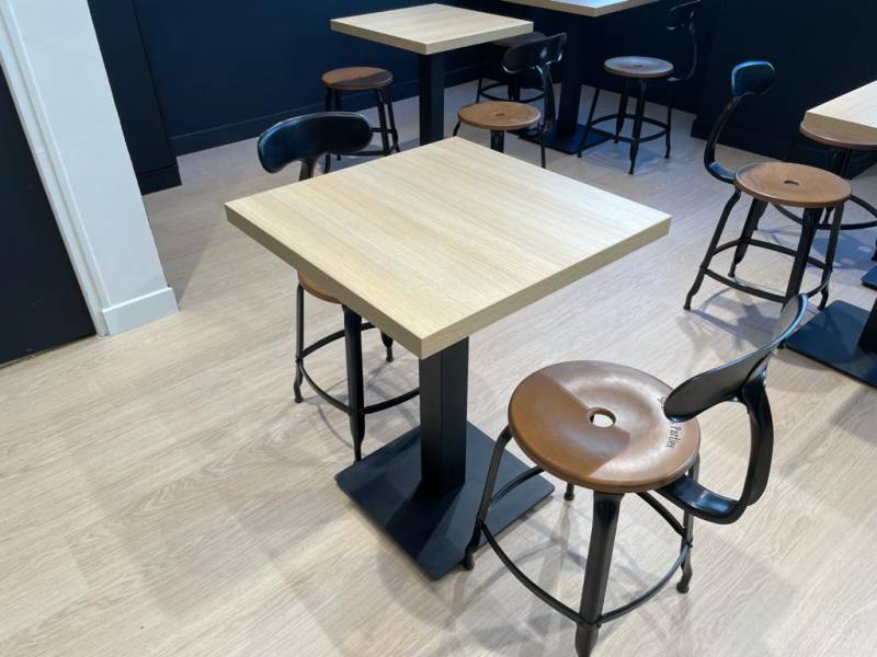 mobilier sur mesure pour fast food dans le vaucluse